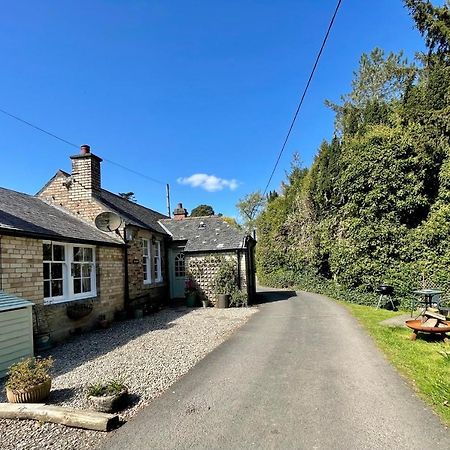 Carnell Country Estate & Holiday Cottages In Ayrshire Hurlford Extérieur photo